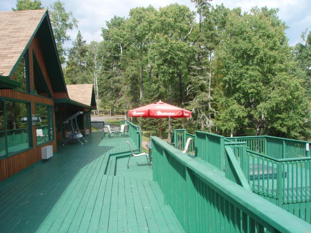 Totem Resorts Sioux Narrows Rum bild